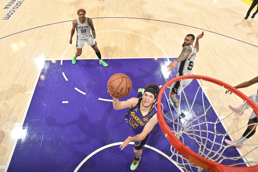 场备受瞩目 场备受瞩目